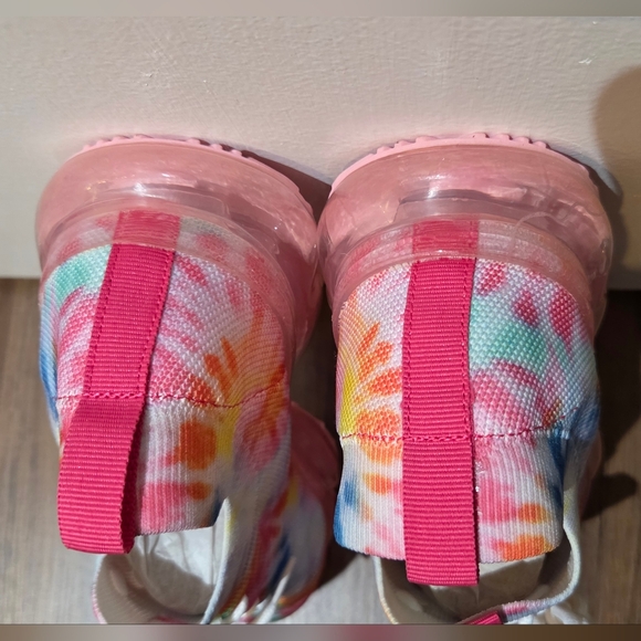 Women's La Sheelah Tie-Dye Sneaker, Size 6.5 NWOT - Picture 10 of 11